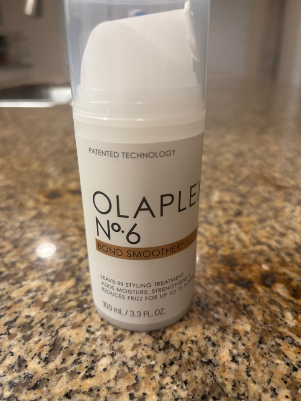 OLAPLEX No.6 Bond Smoother - White with Gold Accent